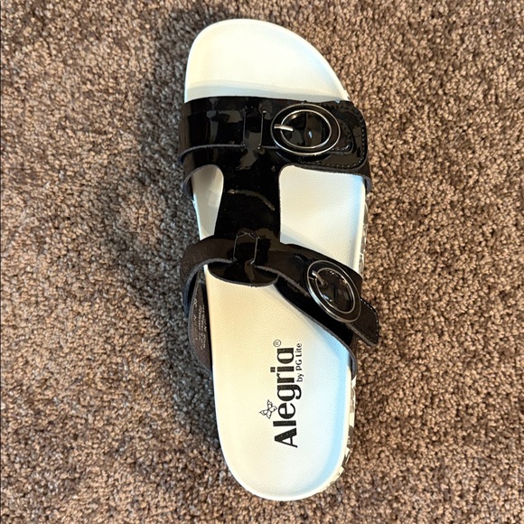 NWOT Algeria Black, Silver and White Floral Sandals Size 38 - Picture 8 of 13